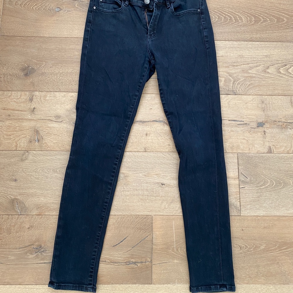 RW & Co. black/blue high rise skinny jeans. - Picture 9 of 9